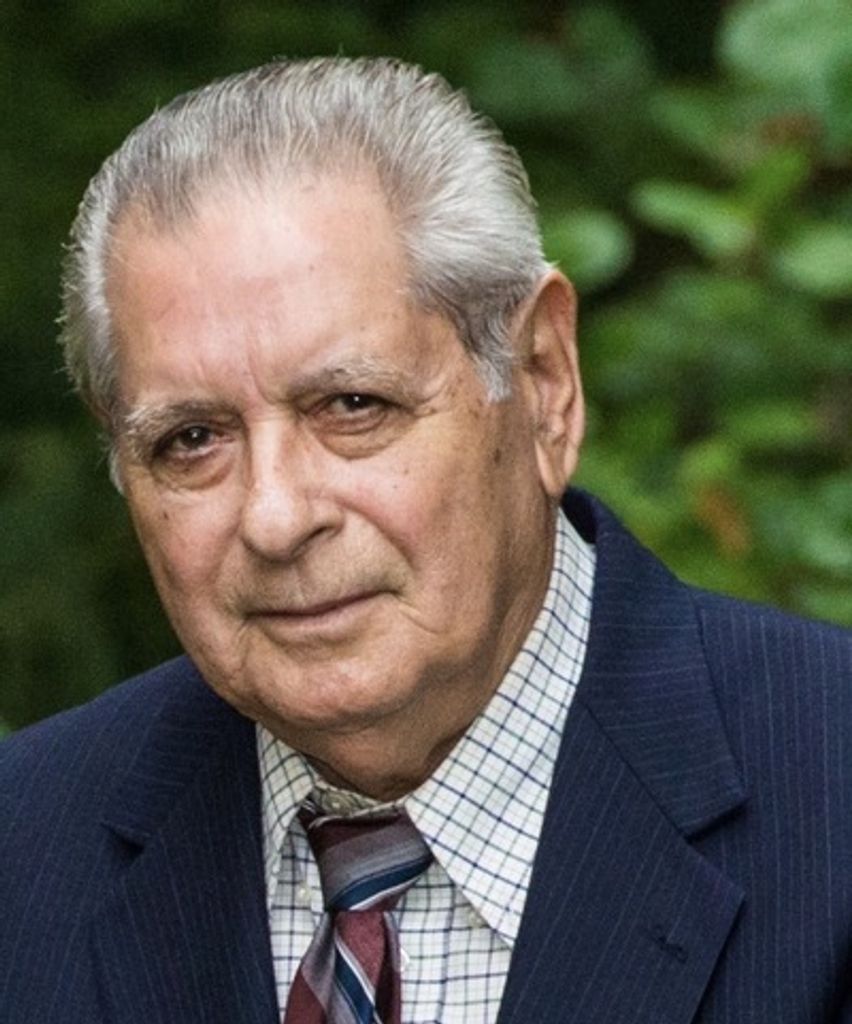 Manuel Rivero Profile Photo