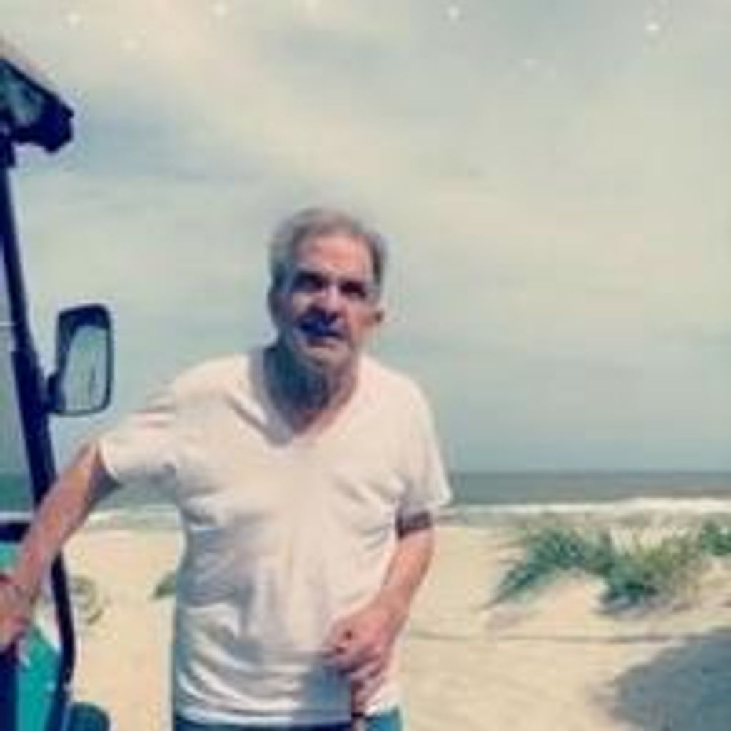 Johnnie Lee Huff Profile Photo