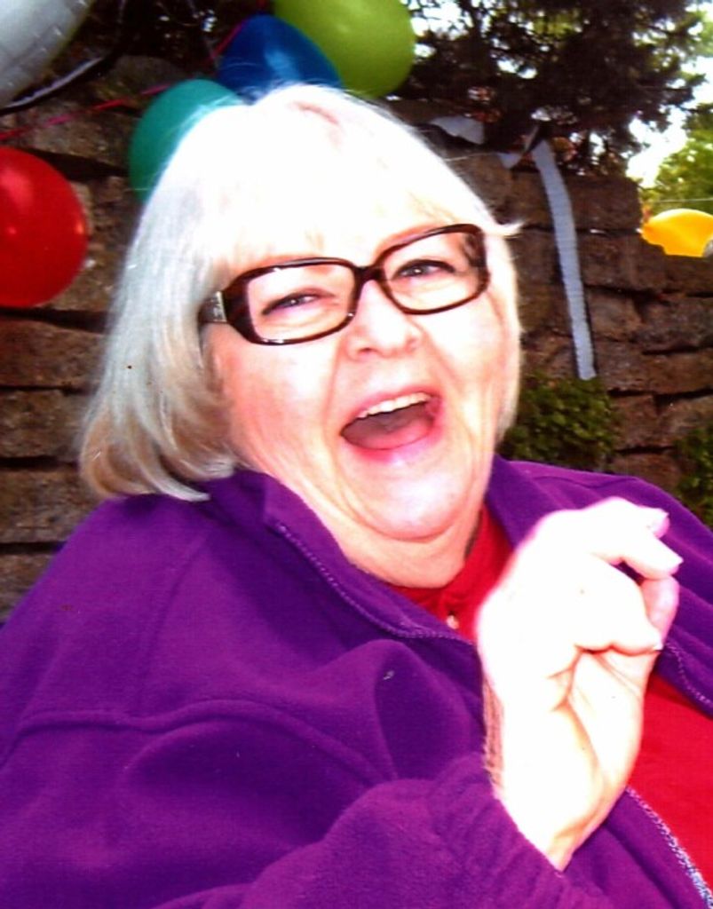 Carolyn Smith Profile Photo