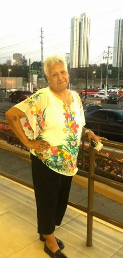 Maria Hernandez photo gallery thumbnail 9 of 27