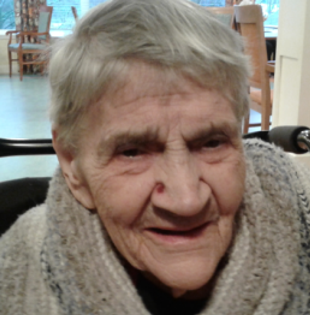 Stella Bechthold Profile Photo