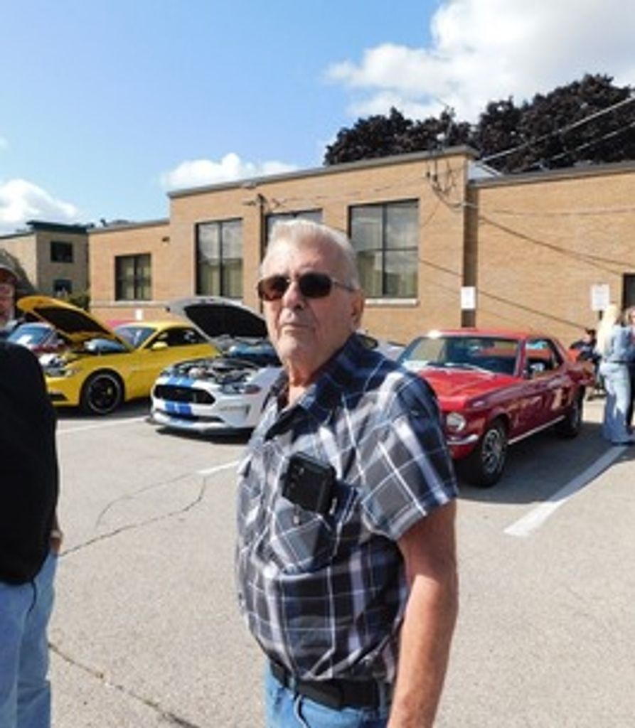 Larry Hartman Profile Photo