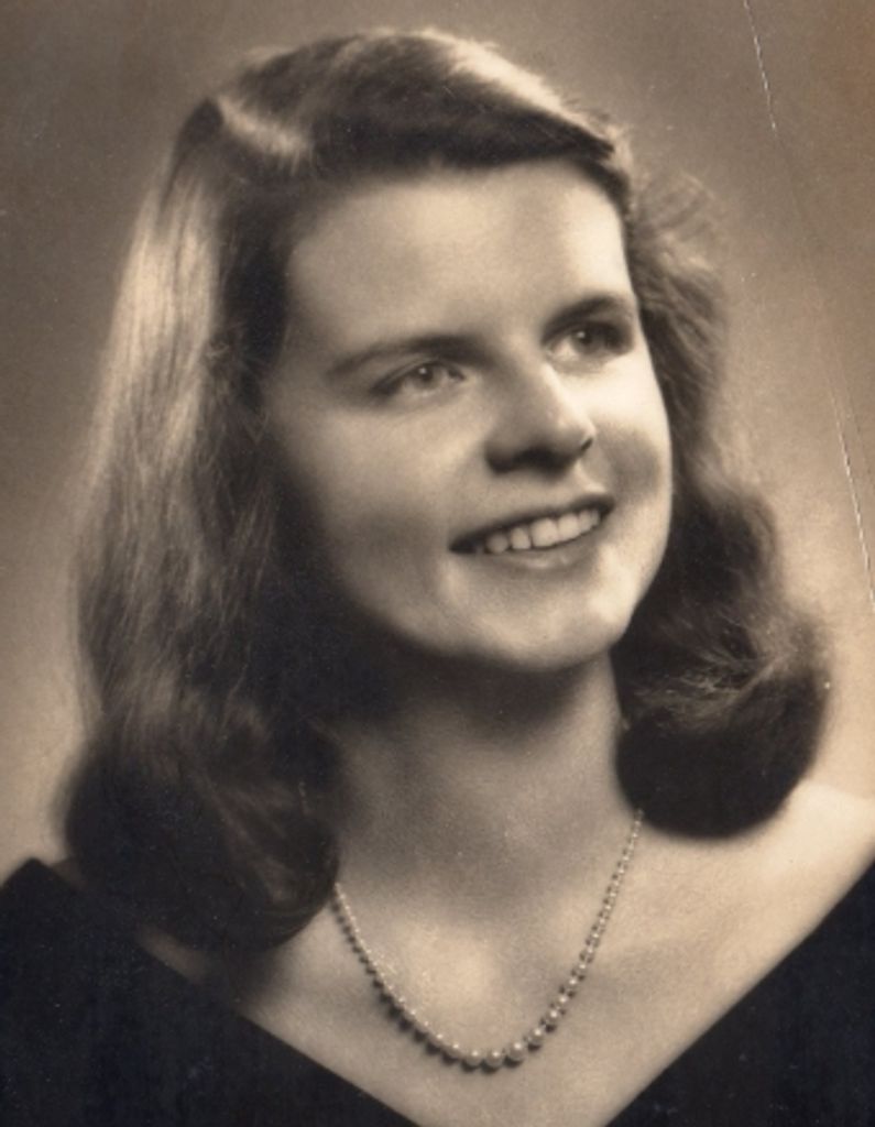Julia Fletcher Profile Photo
