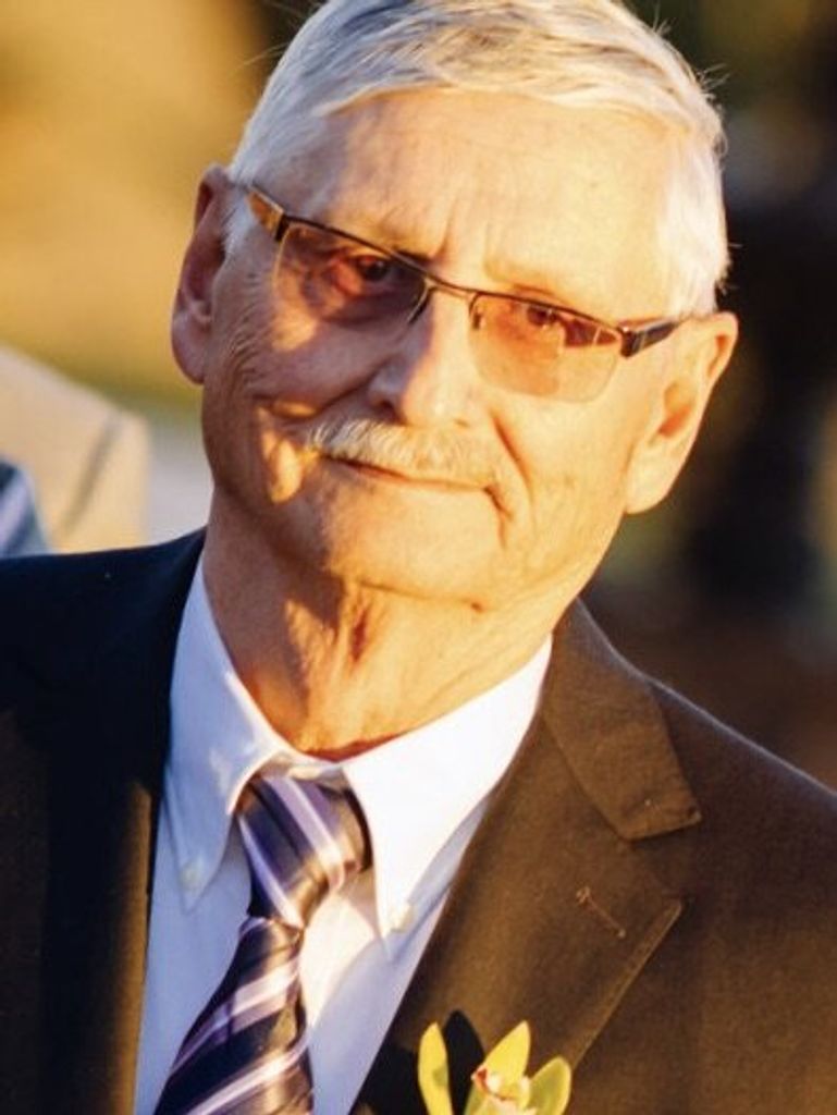 Norbert Halyk Profile Photo