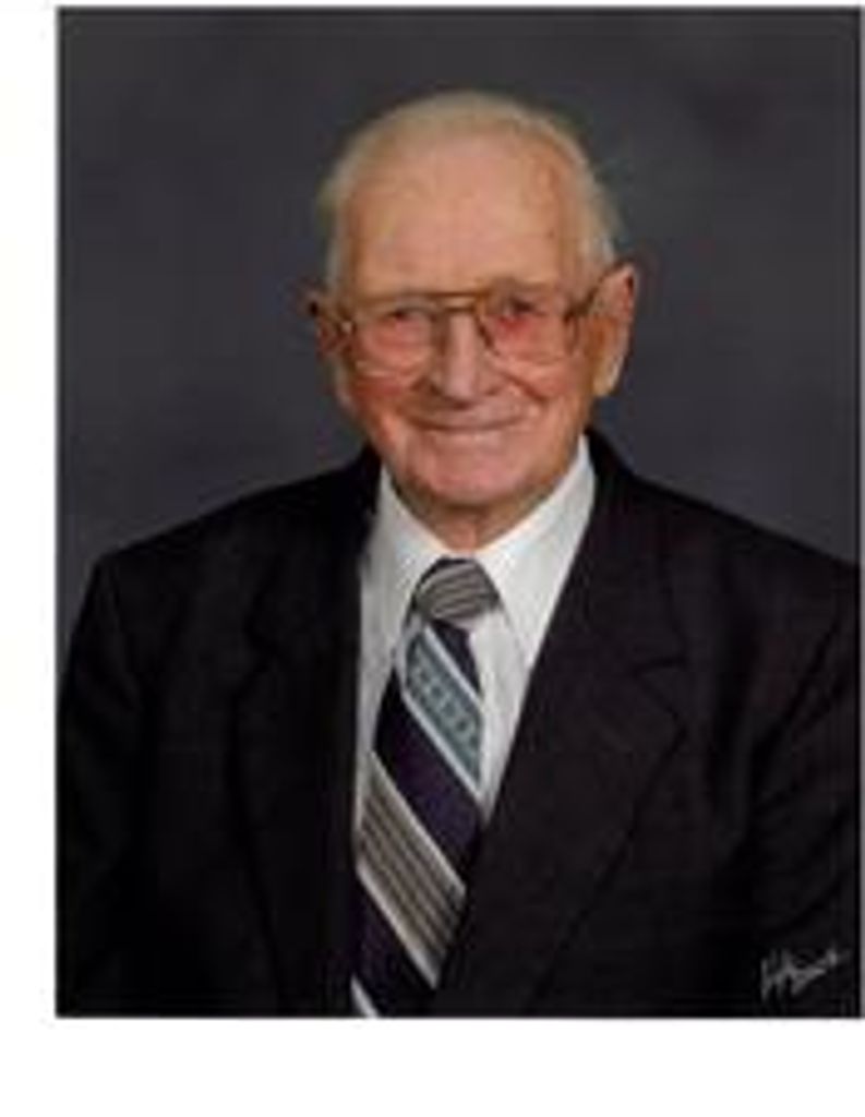 Lloyd Hovelson
