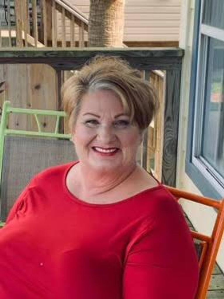 Barbara Elaine Robles Profile Photo