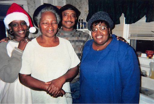 Dianne Adams photo gallery thumbnail 13 of 44