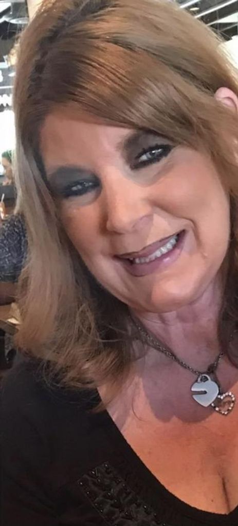 Kecia Gay Flores Profile Photo