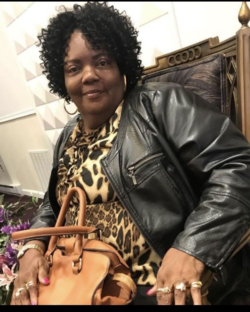 Evelyn Douglas Profile Photo