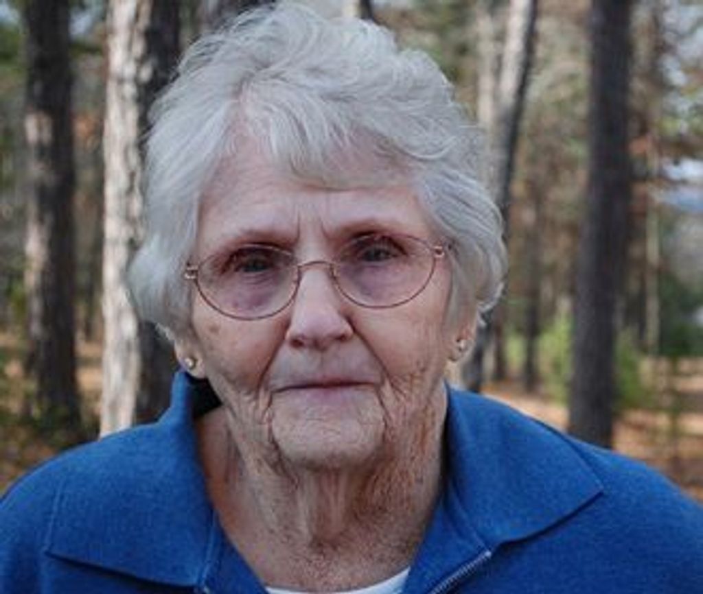 Yvonne Shirley Kachel