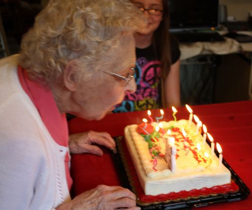 Evelyn "Miss Heide" Mae Heidebrecht photo gallery thumbnail 45 of 78
