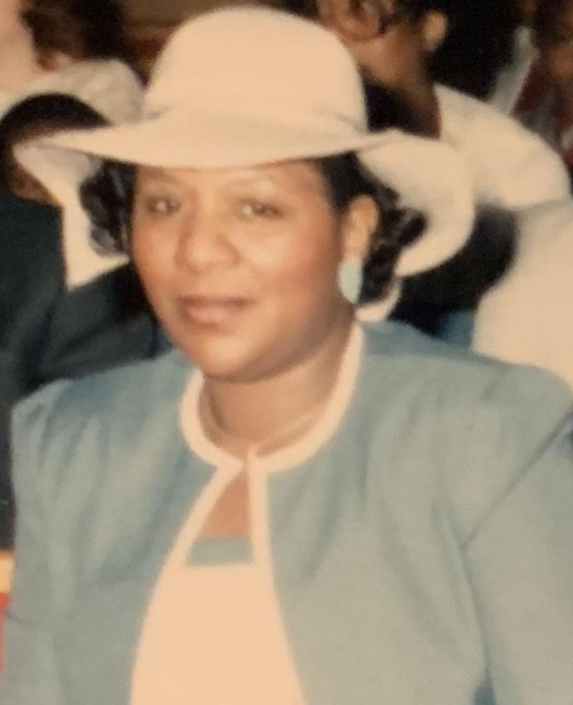Mrs. Ernestine (Hamilton "Deannie")  Pinckney-Fawbush Profile Photo