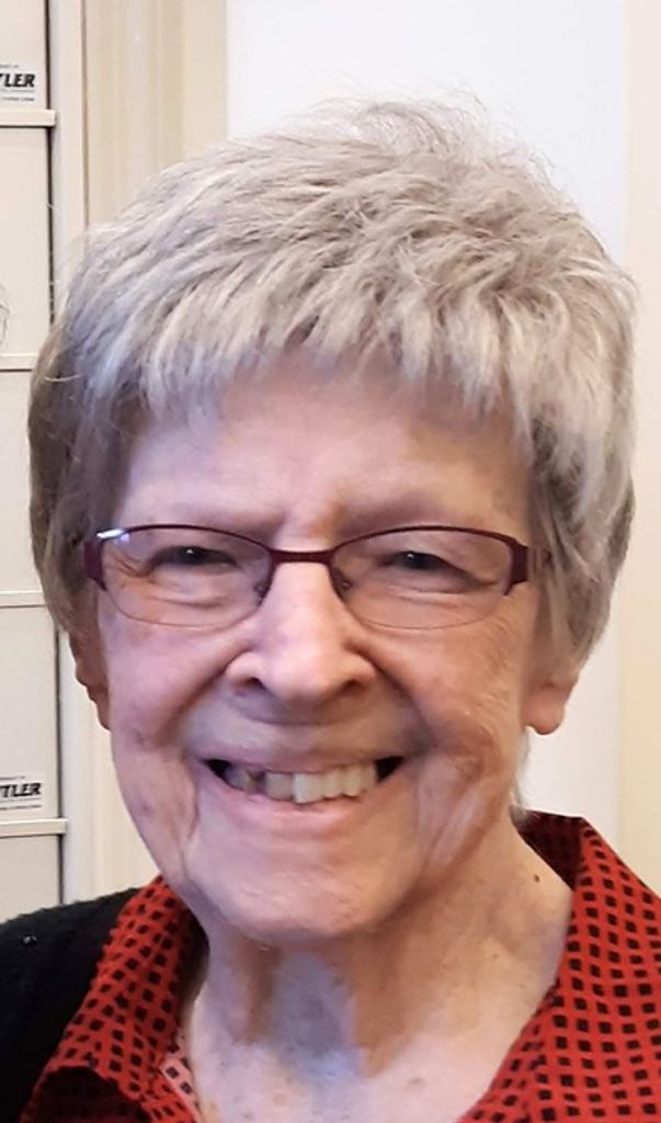 Elaine M. Reynolds Profile Photo