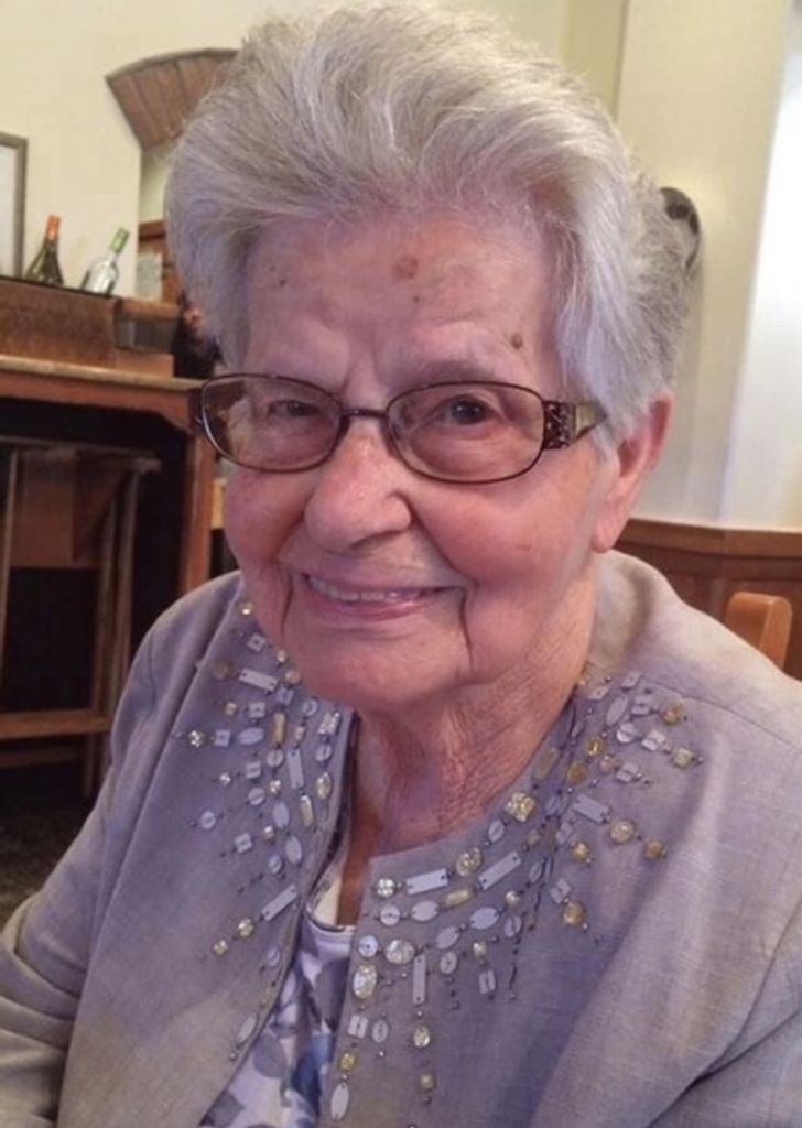 Klara Zischg Creamer Profile Photo