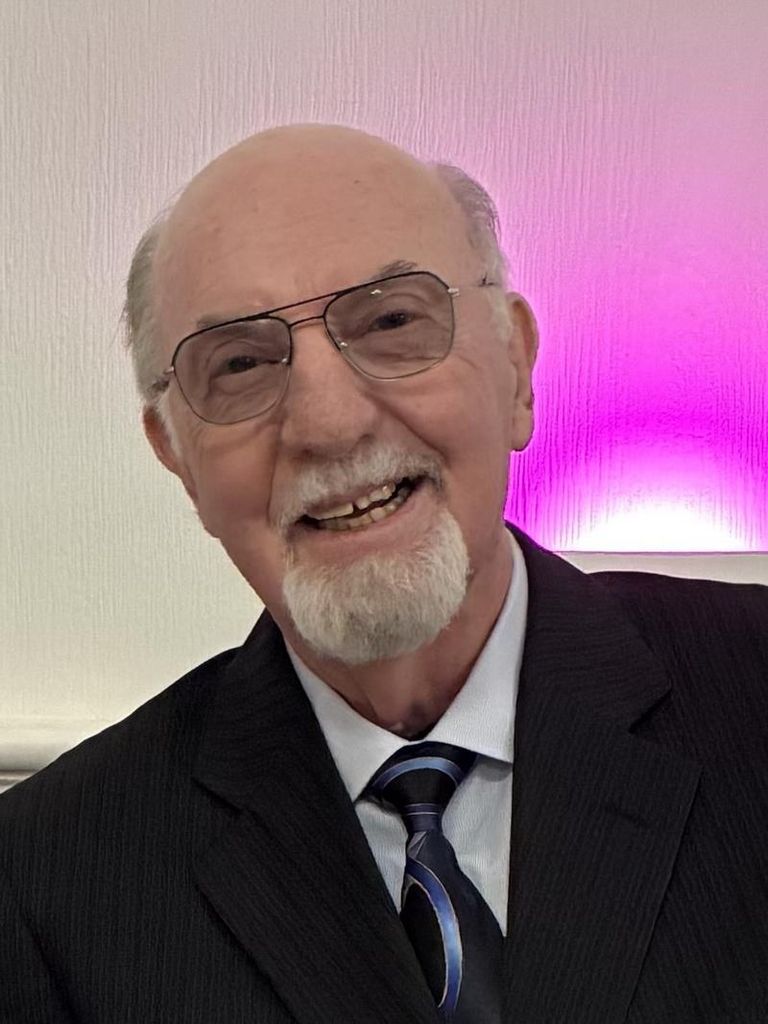 George Hillier Profile Photo