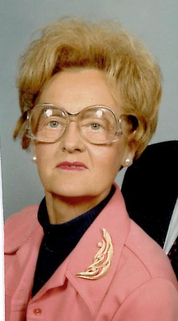 Adeline Behling
