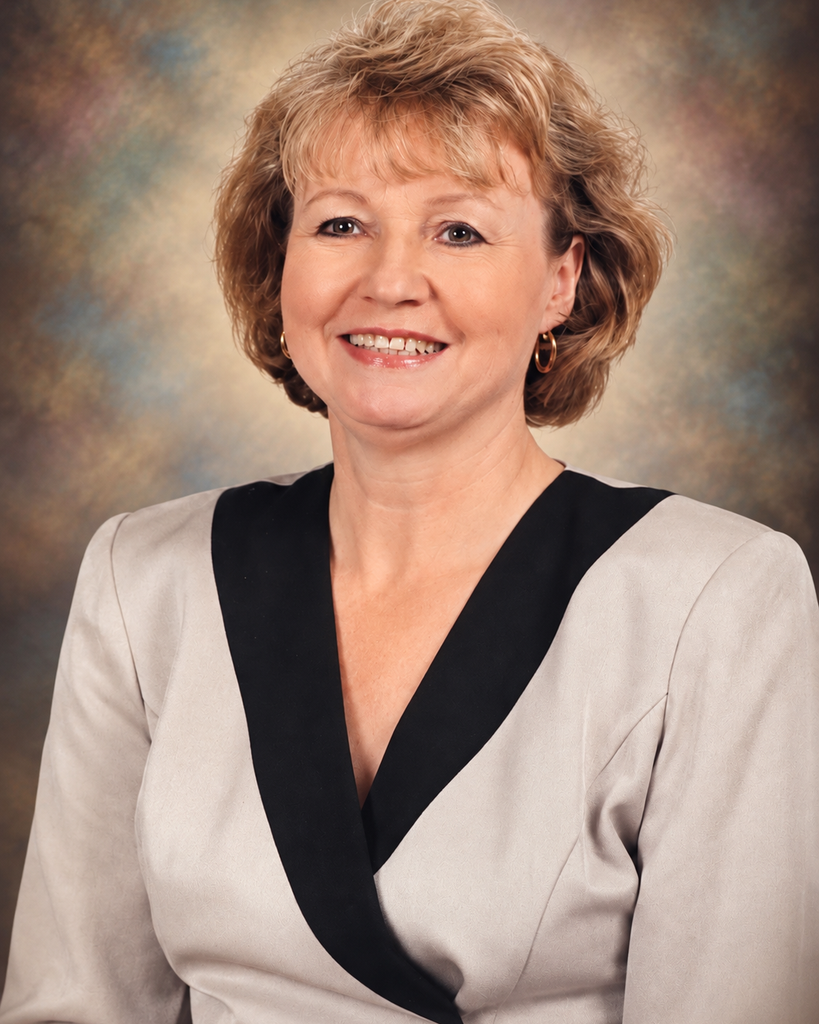 Connie Piroska Profile Photo