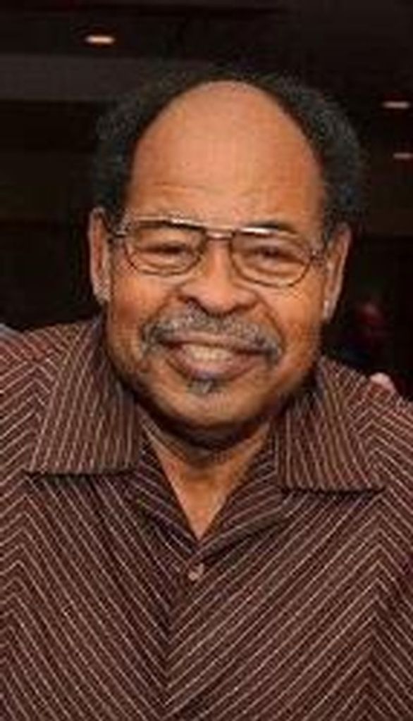 Pastor Alonzo    Smith, Sr.