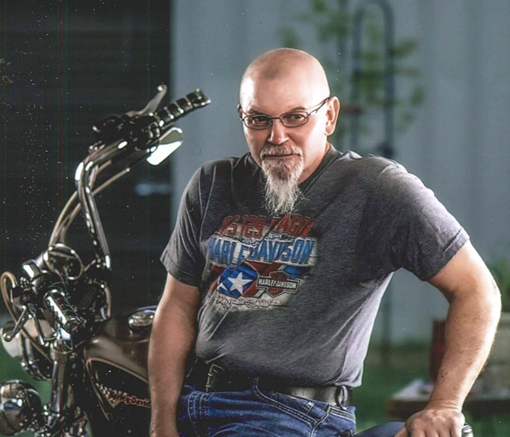 Eric Shane Holdiman Profile Photo