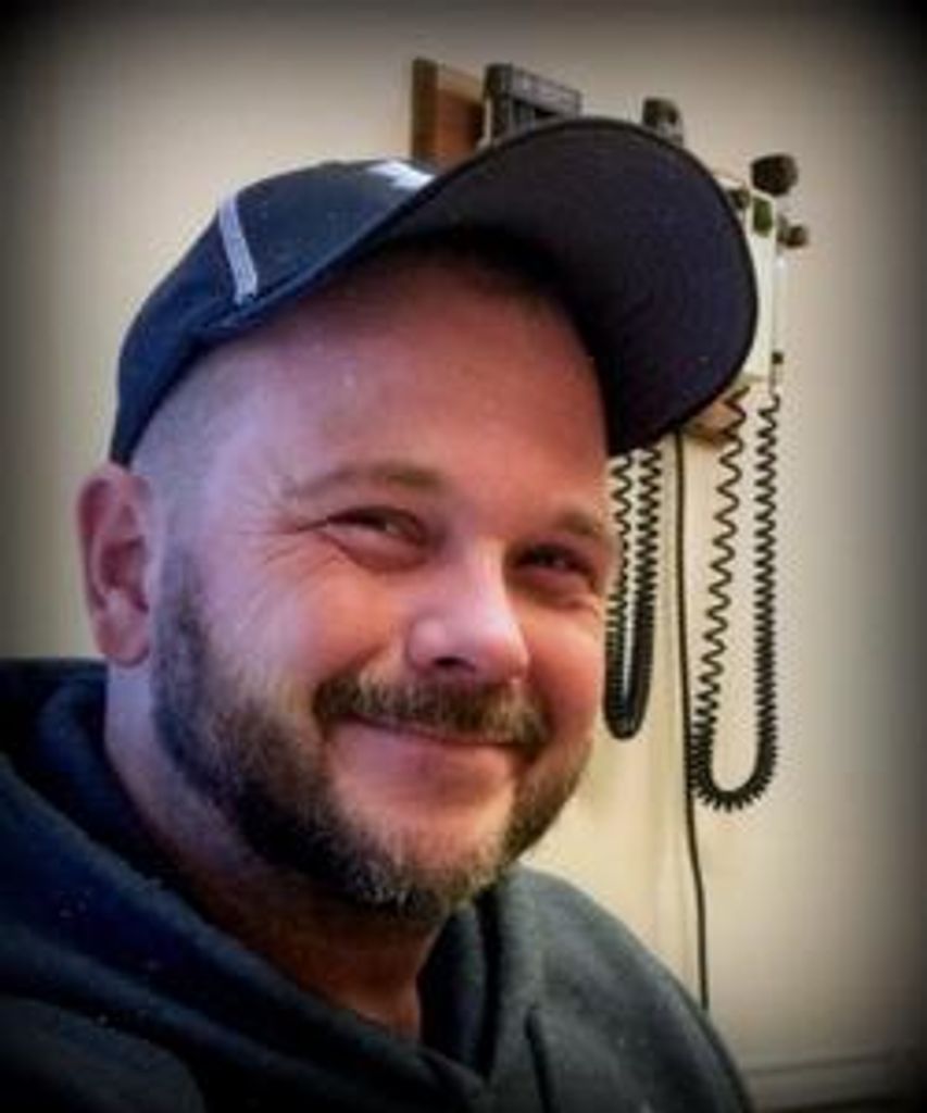 Michael Ellis Profile Photo