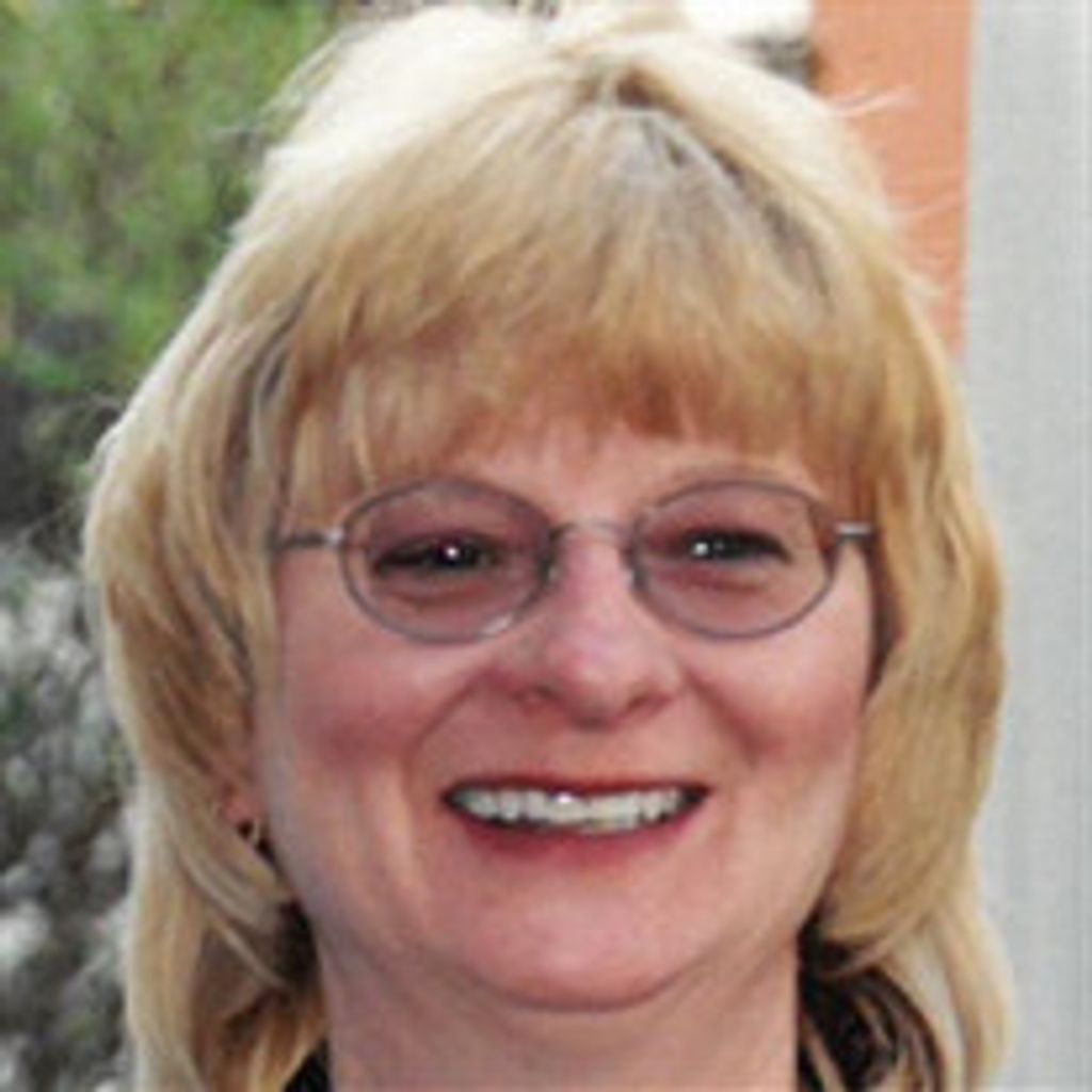 Lorie M Hoffbeck Profile Photo