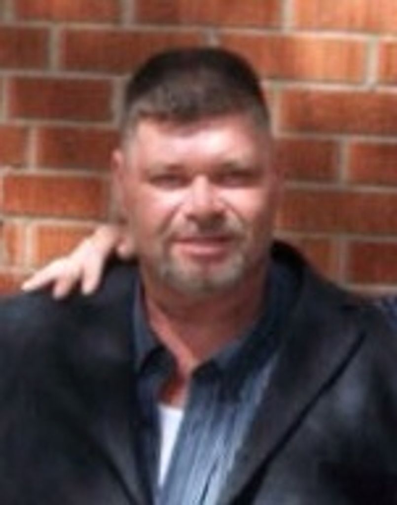 Michael Ray Richards Profile Photo