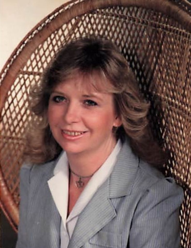 Gloria  Bonita "Bonnie"  (Nuckolls) Redmon