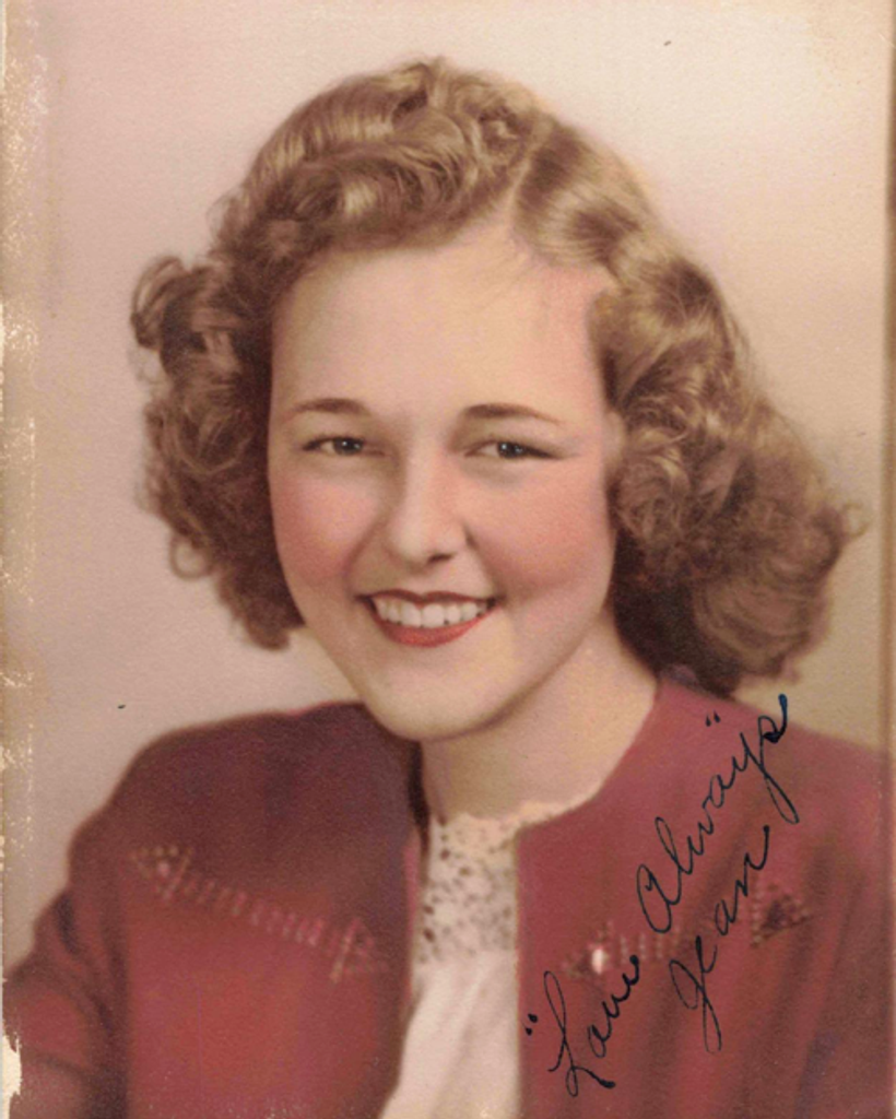 Lottie Jean Carryer Profile Photo