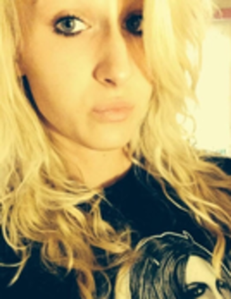 Amber Lee Tremblay Profile Photo