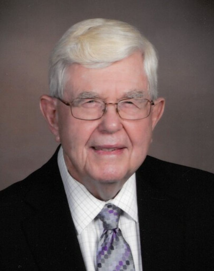 Milan Dean Searfoss Profile Photo