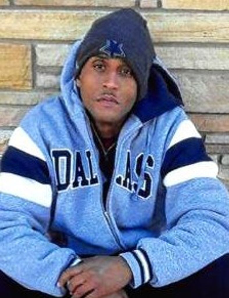 DERRICK WOODS