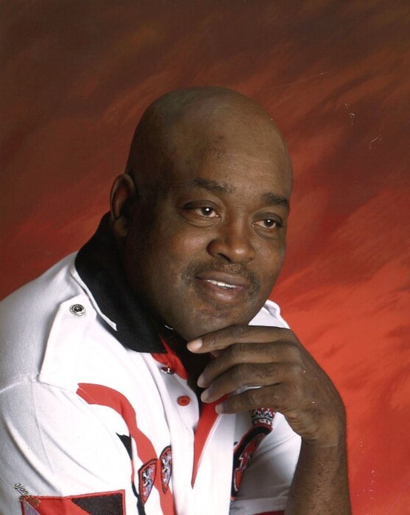 Kenneth Watts