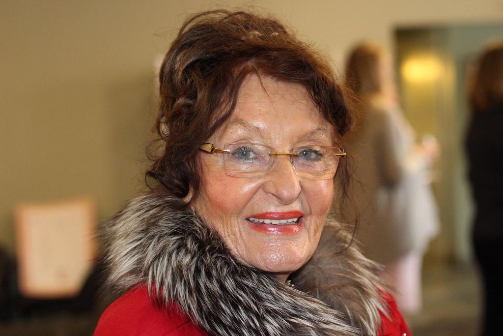 Alina Maria Liniecki Profile Photo