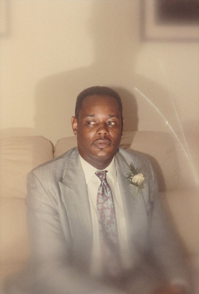 Kenneth  (Kent) Moore