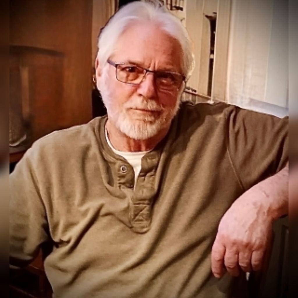 Daniel Ellis Profile Photo