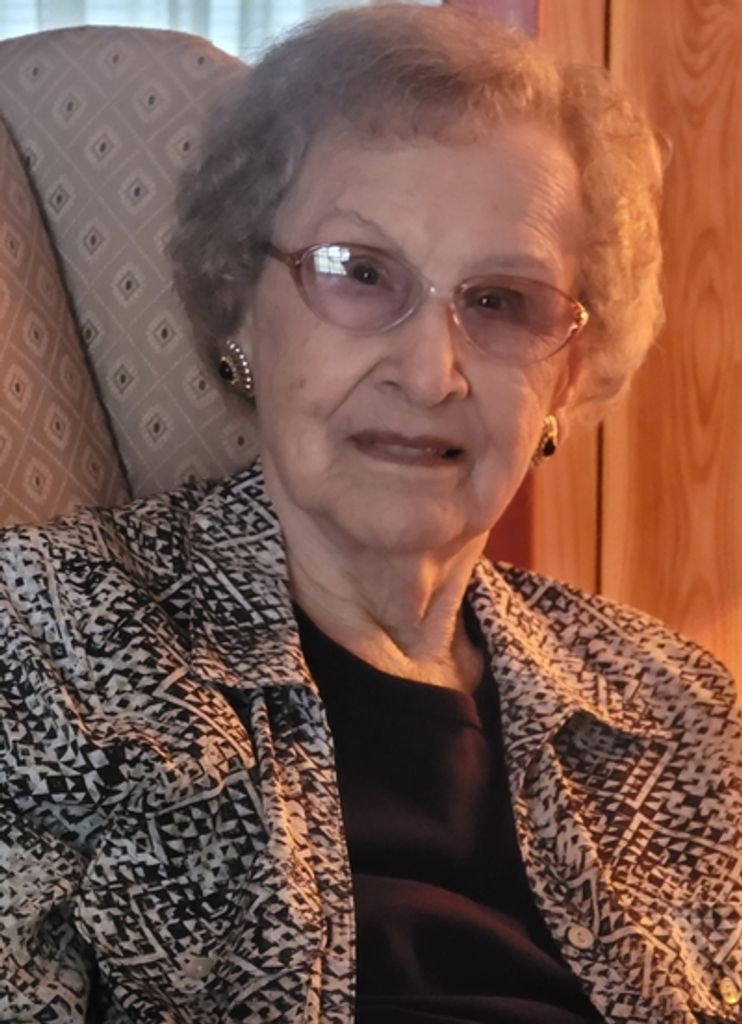 Polly Ingram Profile Photo