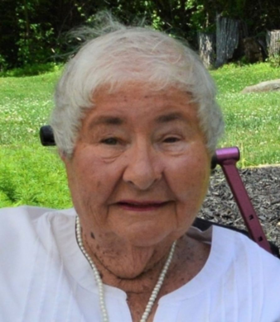 Suzanne Joos Hendrixson Profile Photo