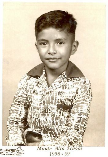 Eduardo C. Luna photo gallery thumbnail 3 of 184