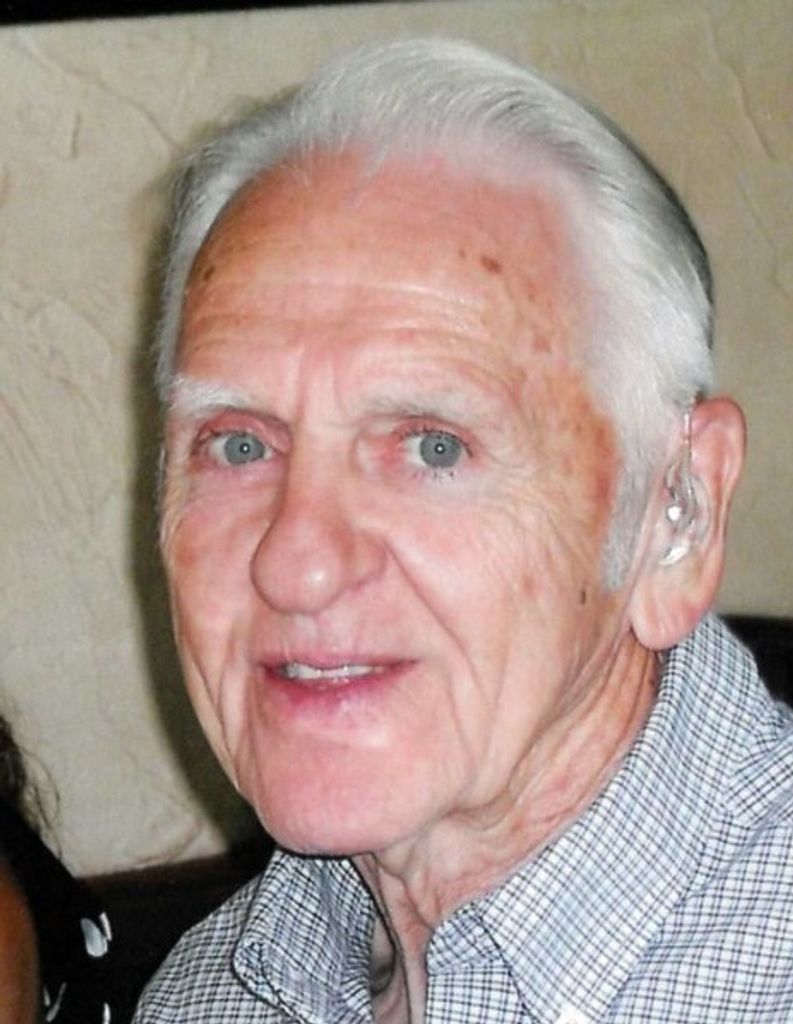 Thomas Darrell Lowe