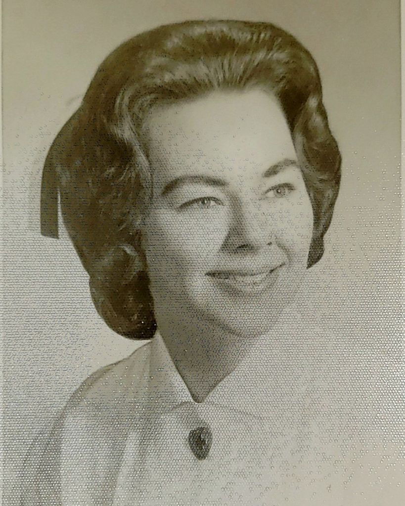 Donna Elaine Vogue Profile Photo