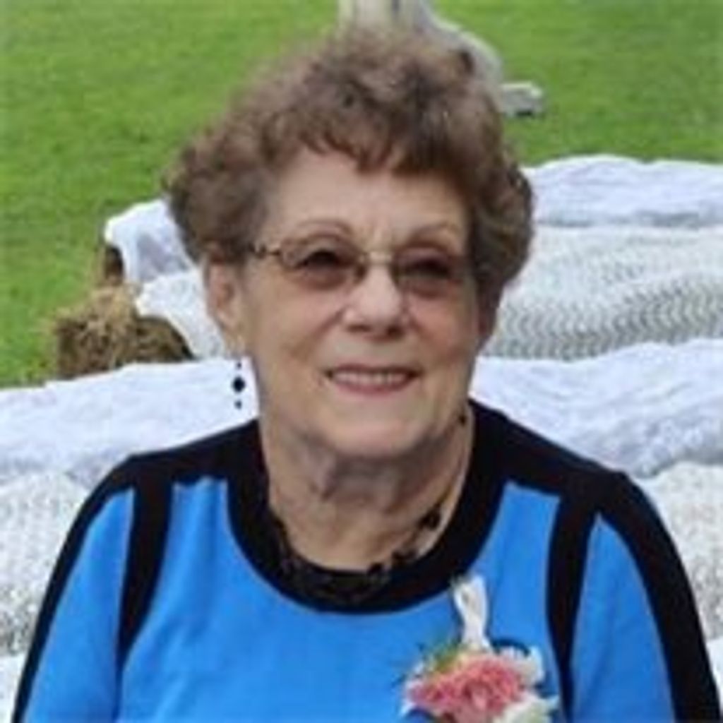 Linda L. "Brownell" Dennis