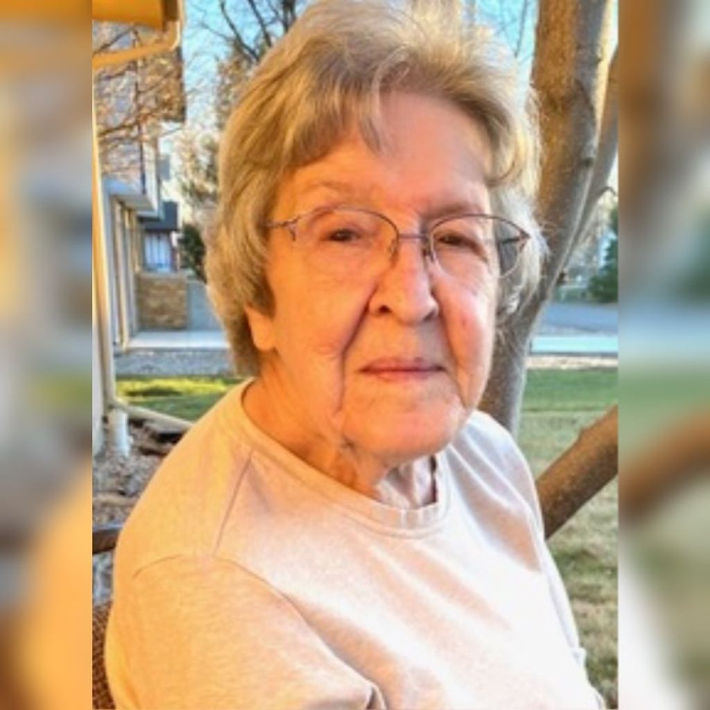 Maxine Elnora Solomon