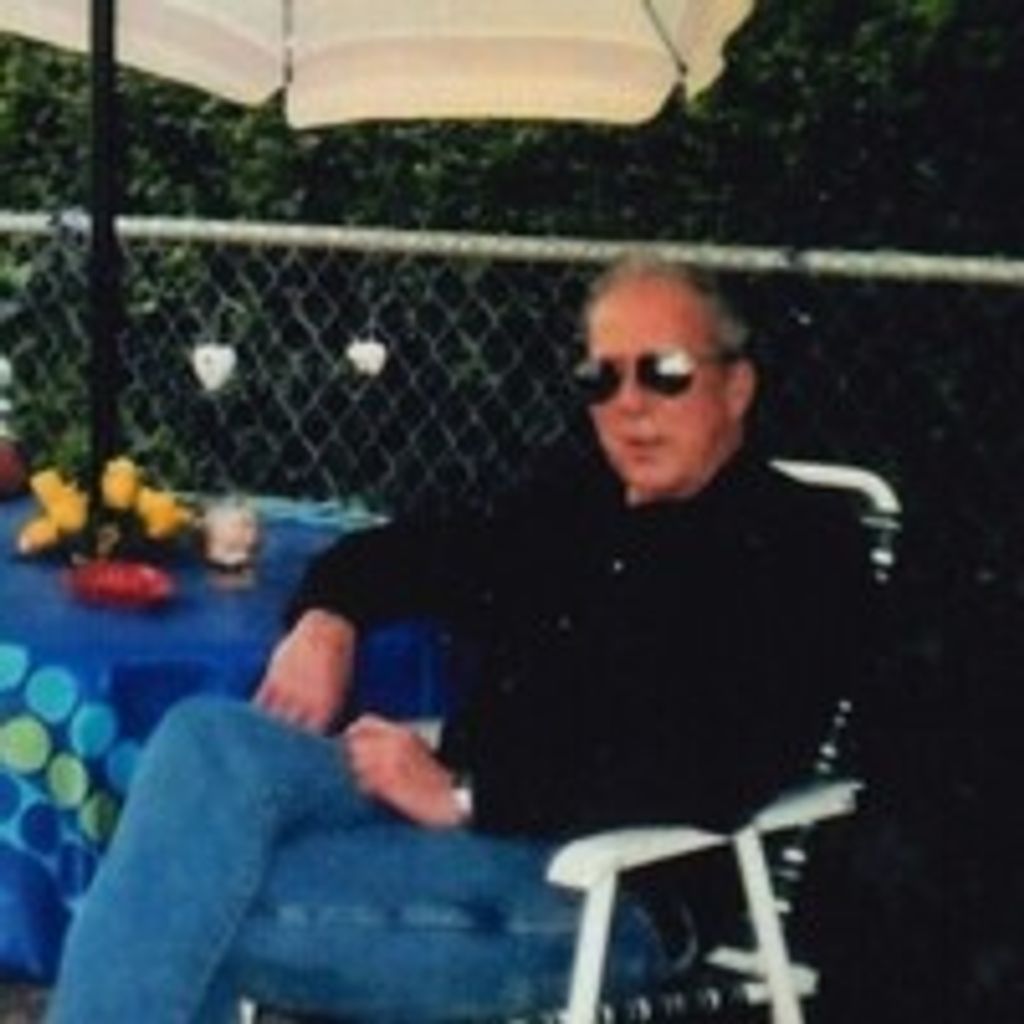 Robert L. "Bob" Klundt