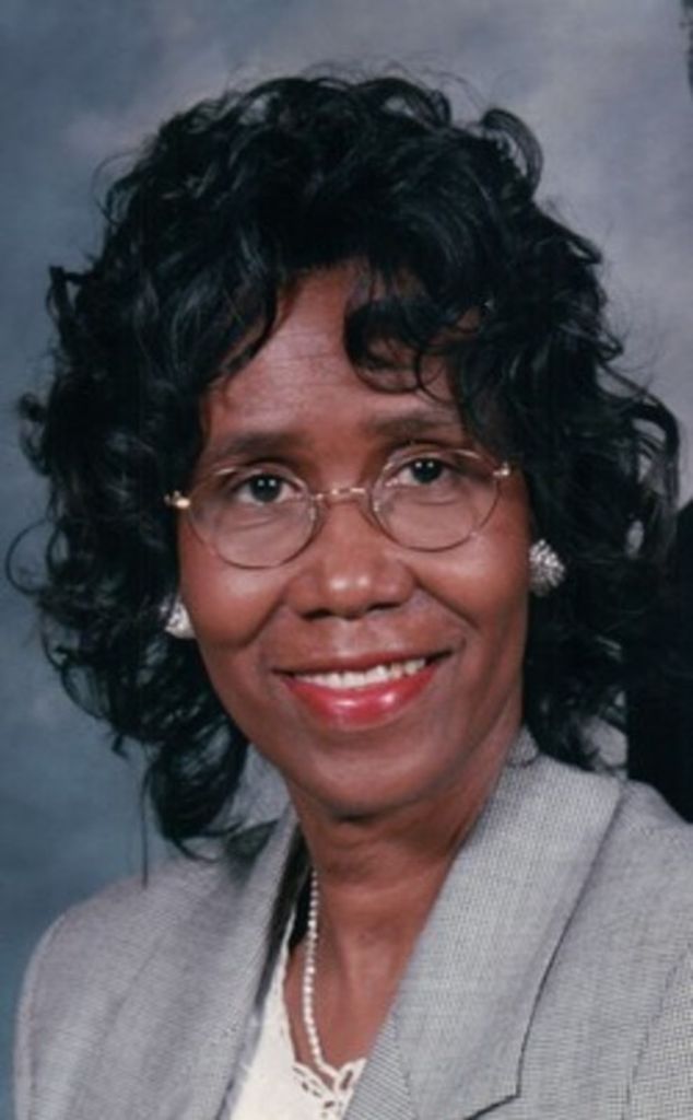 Ila Mae "Mackey" Lewis