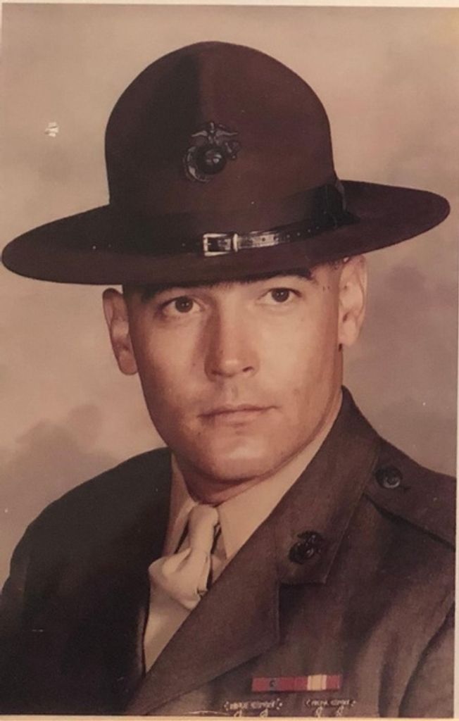 Charles (Tom) E. Thompson Profile Photo