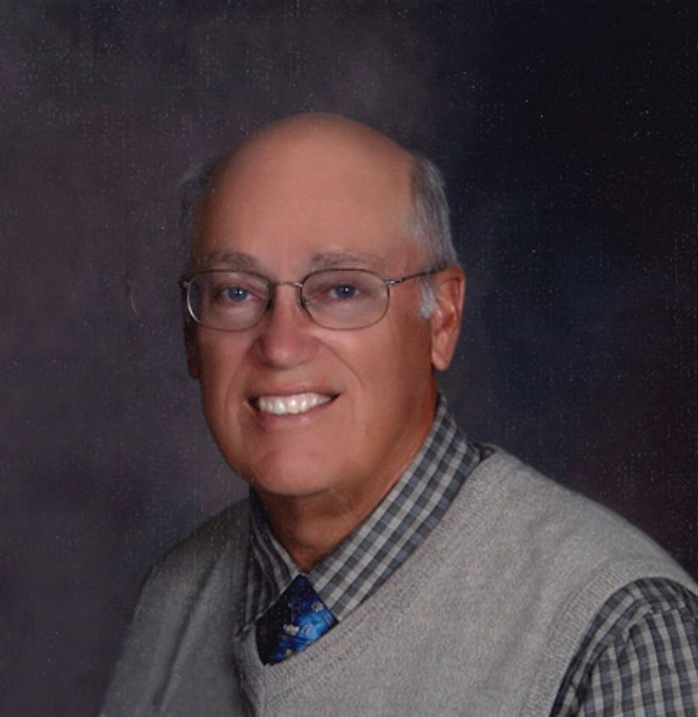 Hal Noble White Profile Photo