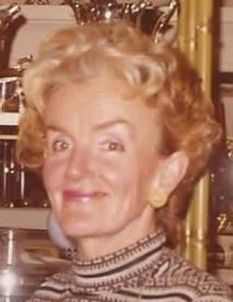 Elizabeth Craig Profile Photo