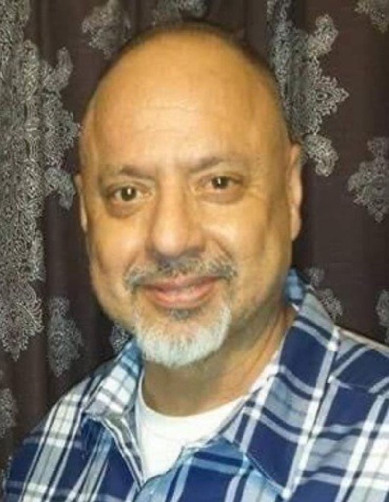 Paul De La Cruz