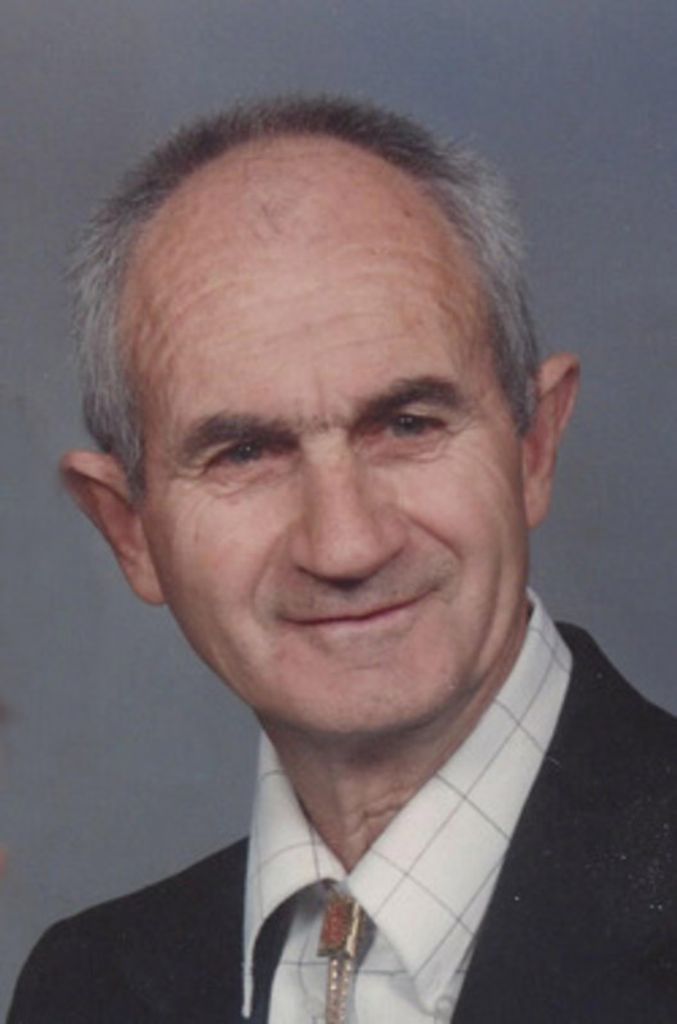Warren Max Bradley Profile Photo