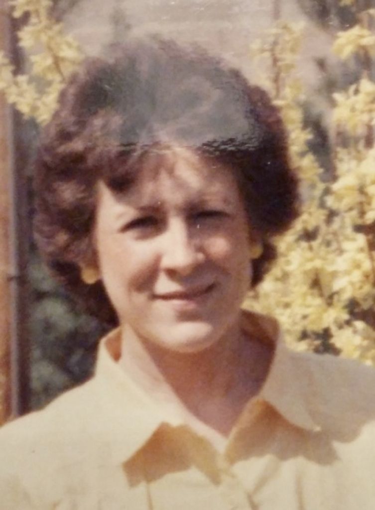 Linda (Demoss)  Anderson Profile Photo